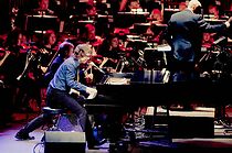 My Name's Ben Folds - I Play Piano